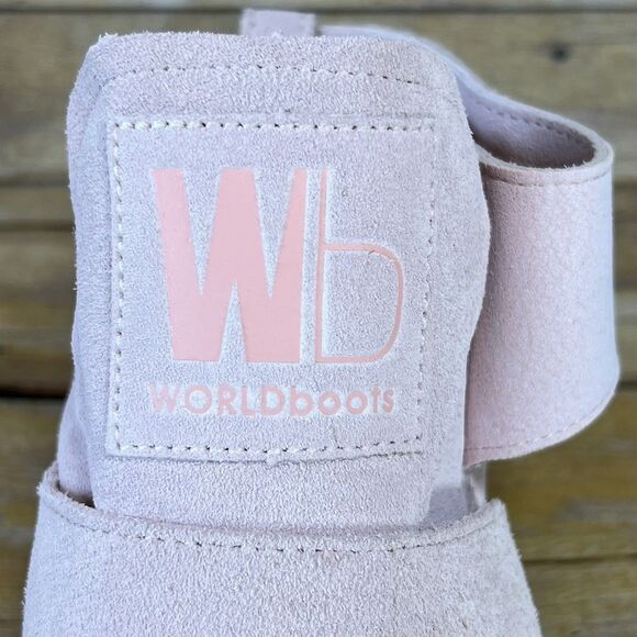 WORLD BOOTS Sz 7 Mens Chukka Moccasin Boots 100% Leather Suede Light Pink - Picture 12 of 16
